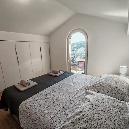 Jurkovic 2 * Komarna