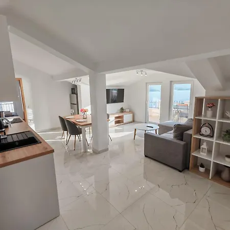 Appartamento Jurkovic 2 Komarna