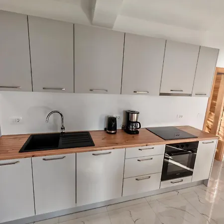Jurkovic 2 Apartment Komarna