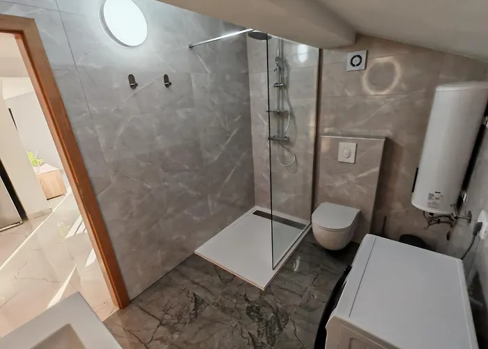 Daire Jurkovic 2 Komarna